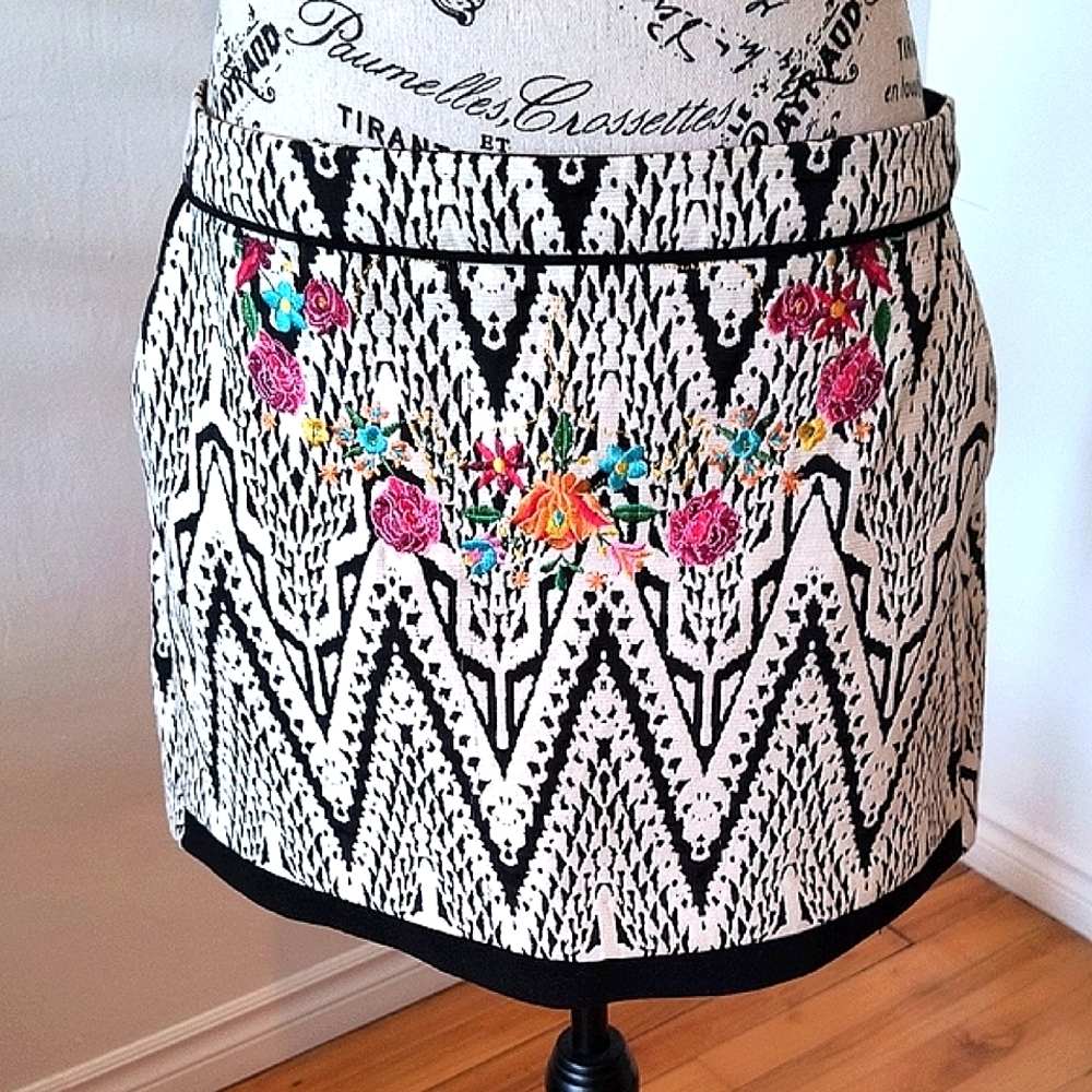 Desigual Embroidered Black and White Mini Skirt